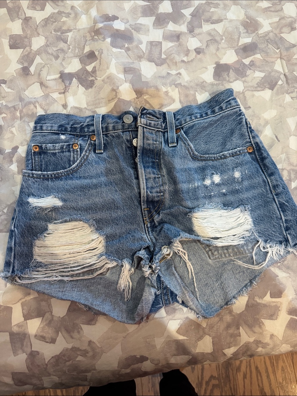 Levi 501 women’s denim shorts